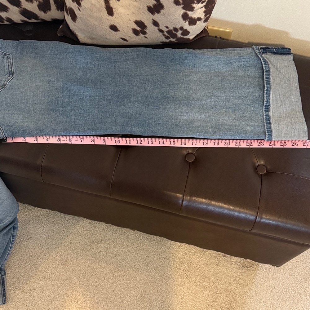 Kut from the Kloth Meg Wide-Leg Cuffed Women’s Jeans in color charming - Picture 10 of 10